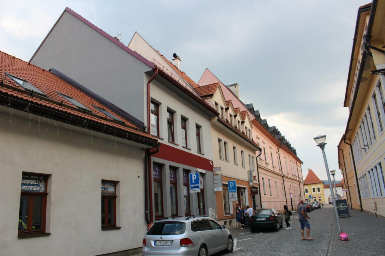 Centrum Apartman LEYLA Bardejov Exterior foto
