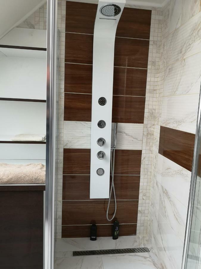 Centrum Apartman LEYLA Bardejov Exterior foto
